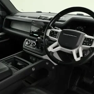 2022 Land Rover Defender 90 3.0 D250 MHEV X-Dynamic HSE SUV 3dr Diesel Auto 4WD Euro 6 (s/s) - Image 3