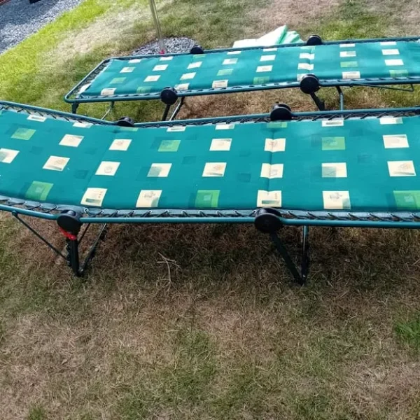 2 single folding guest beds