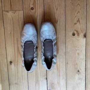 Ladies ballet flats - Image 2