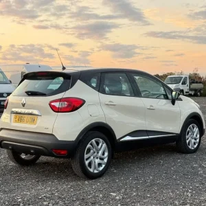 2016 Renault Captur 0.9 TCe ENERGY Dynamique Nav SUV - Image 7