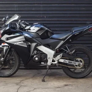 Honda CBR 125 Black - Image 6