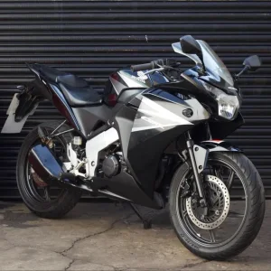 Honda CBR 125 Black