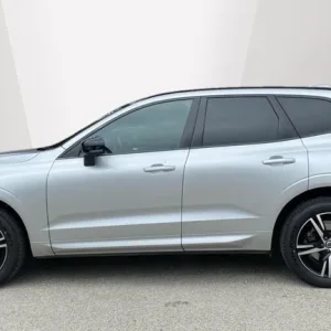 2021 Volvo XC60 2.0 B4D R-Design 5dr Diesel Estate - Image 8