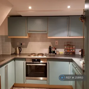 1 bedroom flat in Manor Gardens, Broadstairs, Thanet - Image 3