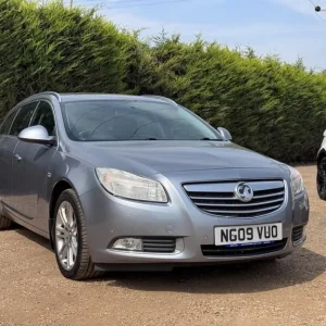 2009 Vauxhall Insignia 2.0 CDTi Exclusiv Sports Tourer - Image 2