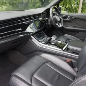 2019 Audi Q7 TDI QUATTRO S LINE BLACK EDITION Estate Diesel Automatic - Image 5