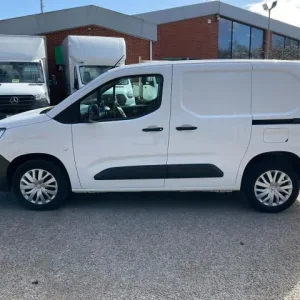 2022 Peugeot Partner 1000 1.5 Bluehdi Diesel Manual Van - Image 6