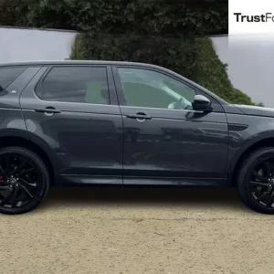 2018 Land Rover Discovery 2.0 P300 R-Dynamic SE 5dr Auto Station Wagon - Image 3