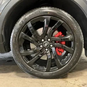 2018 Land Rover Discovery 2.0 P300 R-Dynamic SE 5dr Auto Station Wagon - Image 8