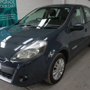 2012 Renault Clio 1.2 Expression Euro 5 5-door Hatchback Petrol Manual - Image 3
