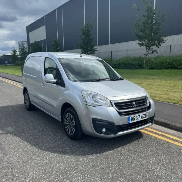 2017 Peugeot Partner 850 SE 1.6 BlueHDi 100 Van ETG