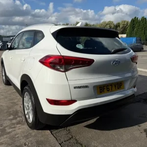 2017 Hyundai Tucson 1.6 Petrol Manual 5-door Estate - Image 4