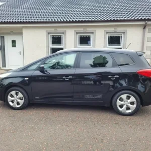 2016 Kia Carens MPV manual 5-door - Image 3