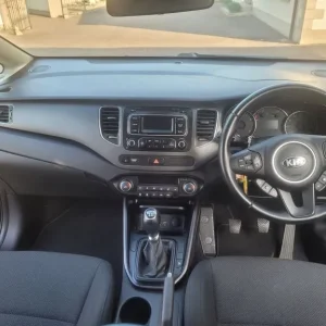 2016 Kia Carens MPV manual 5-door - Image 7