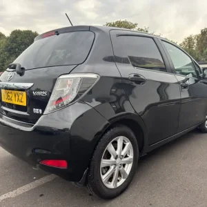 2012 Toyota Yaris 1.5L Hybrid 5-door Hatchback - Image 4