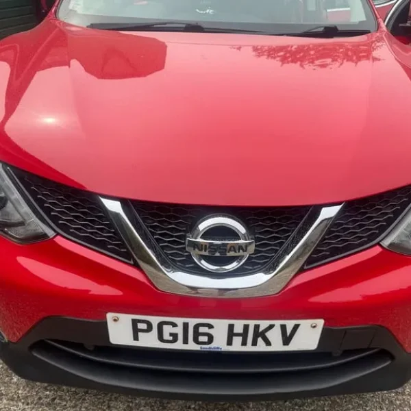 Nissan Qashqai 2016 1.2L 5-door hatchback
