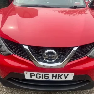 Nissan Qashqai 2016 1.2L 5-door hatchback