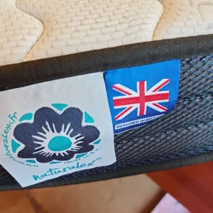 Antique Pine single bed with mattress - Image 4