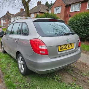 Skoda Fabia Estate 2009 Automatic 1.6L 5-door - Image 3