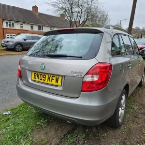 Skoda Fabia Estate 2009 Automatic 1.6L 5-door - Image 4
