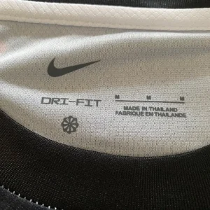 Liverpool FC 24/25 Third Jersey – Nike Dri-FIT – New with Tags - Image 4