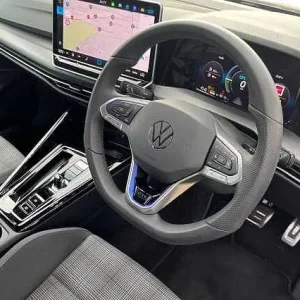 2025 Volkswagen Golf GTE MK8 Facelift 1.5 TSI (272ps) DSG - Image 6