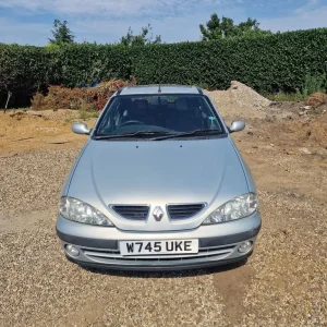 Automatic Renault Megane Hatchback 2000 1.6 5-door - Image 2