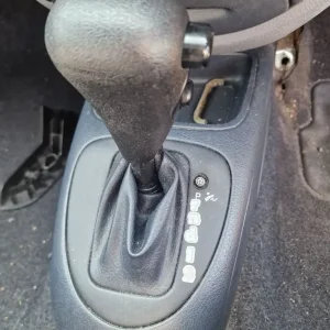 Automatic Renault Megane Hatchback 2000 1.6 5-door - Image 5