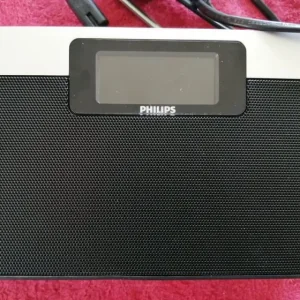 Vintage Philips AE2430 Portable Radio MW/FM - Image 2