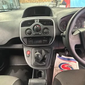 2018 Renault Kangoo Maxi LL21 Business Plus Energy DCI Panel Van - Image 3