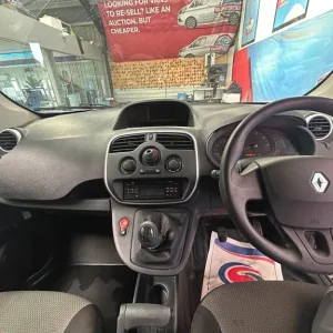 2018 Renault Kangoo Maxi LL21 Business Plus Energy DCI Panel Van - Image 5