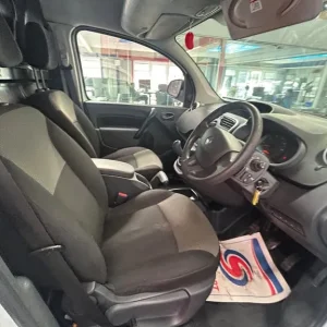 2018 Renault Kangoo Maxi LL21 Business Plus Energy DCI Panel Van - Image 7