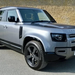2021 Land Rover Defender 110 D250 MHEV X-Dynamic