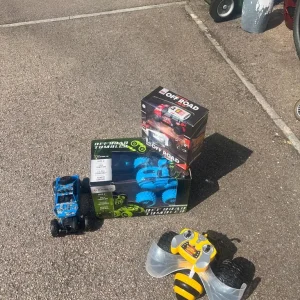 Big Bundle of Toys, Games & Puzzles - Image 6