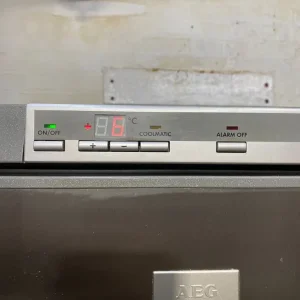 TopBrand AEG Standing Fridge Frost Free With Digital Speedo Meter - Image 3