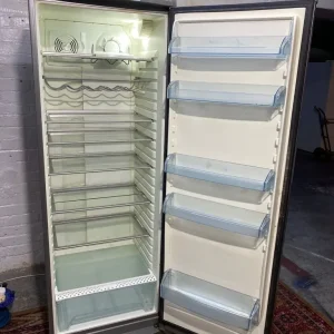 TopBrand AEG Standing Fridge Frost Free With Digital Speedo Meter - Image 7