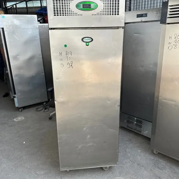 Commercial single door fridge