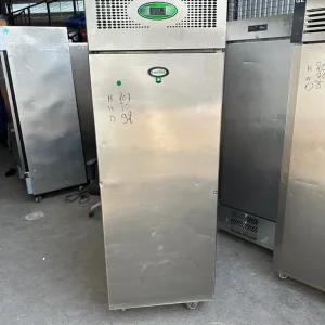 Commercial single door fridge