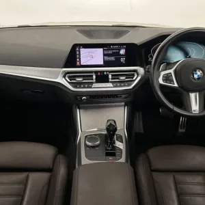2021 BMW 3 Series 320i M Sport Saloon - Image 5