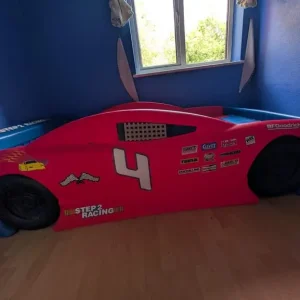 Red and blue childrens car bed - Image 3