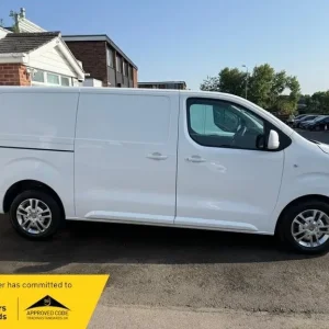 Vauxhall Vivaro L2H1 2900 Sportive S/S - Image 4