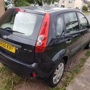 Ford Fiesta 1.4 petrol 2005 - Image 8