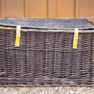 Large Wicker Storage Basket Chest. Dark Brown. Side Table. C 1980s - Image 2