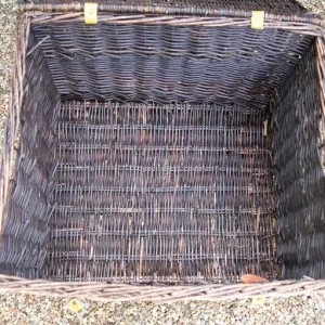Large Wicker Storage Basket Chest. Dark Brown. Side Table. C 1980s - Image 6
