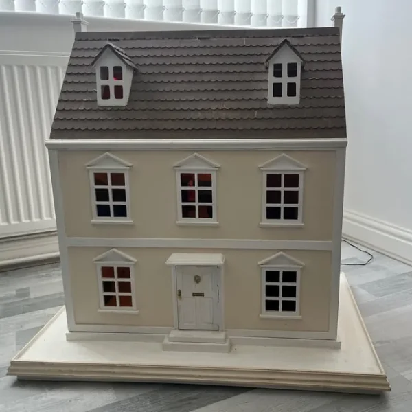 Dolls House with lighting