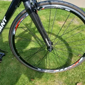 Road Bike Giant TCR Compact 47cm Frame 700c Wheels - Image 3