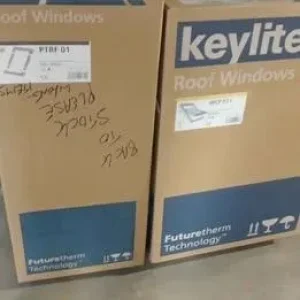 Keylite roof window 55cm x 78cm with tile flashing kit - Image 3