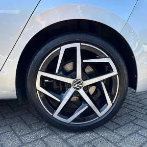 2022 Volkswagen Golf 1.5 TSI 150 Style 5dr Hatchback Petrol Manual - Image 5