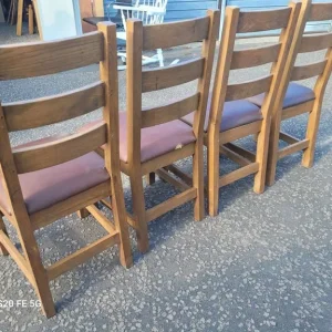 4 solid oak dining chairs with leather seats - Image 4