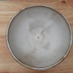 Unique hand-thrown bowl of unknown origin - Image 2